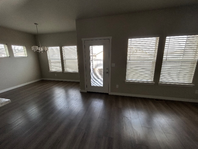 Foto del edificio - 1008 Frank Henry Rd