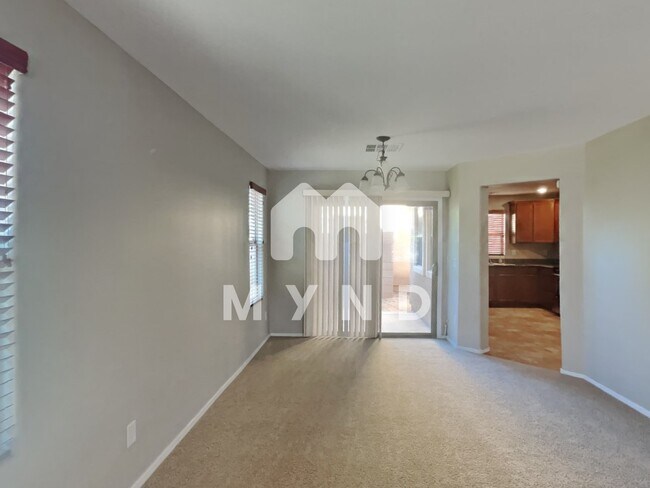 Foto del edificio - 2136 S Seton Ave