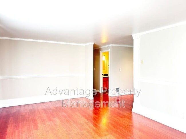 Building Photo - 1250 NW 23rd St