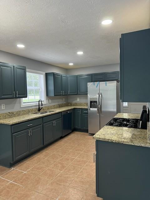 Foto del edificio - 768 8 Point Ct