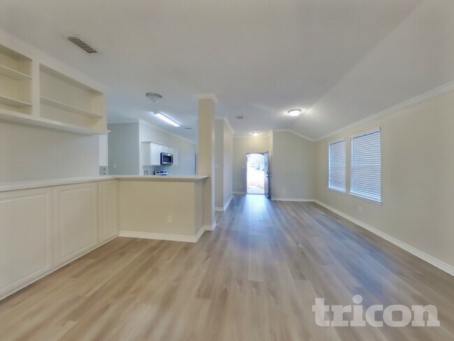 Foto del edificio - 143 Redbud Dr