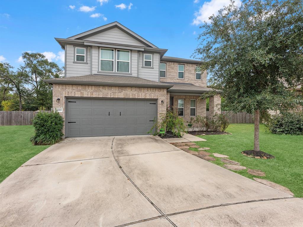 Foto principal - 14203 Broad Cypress Ct