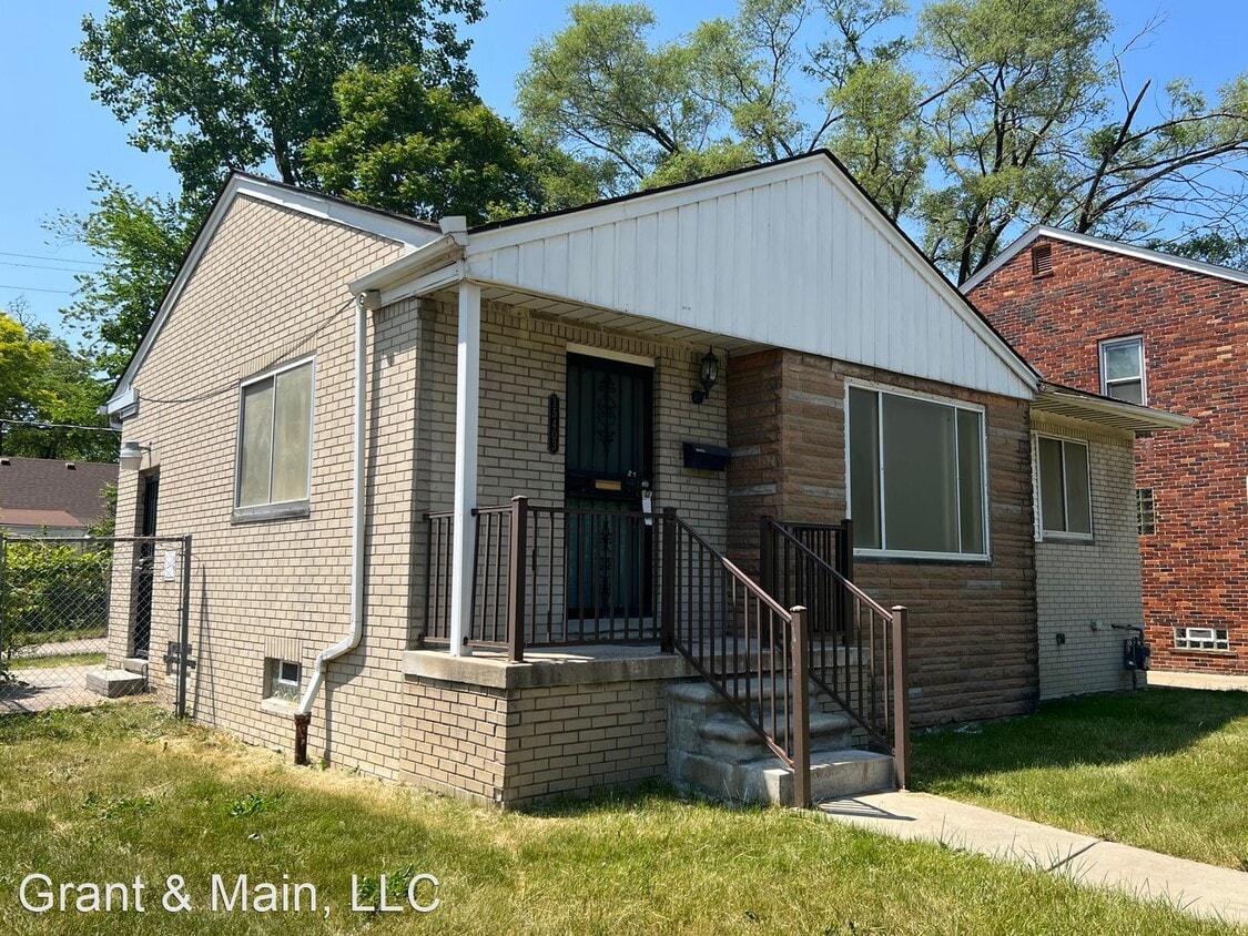 Primary Photo - 2 br, 1 bath House - 15403 Evergeen