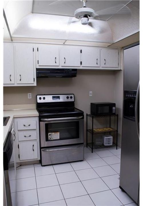 Foto del edificio - 6500 Cypress Rd