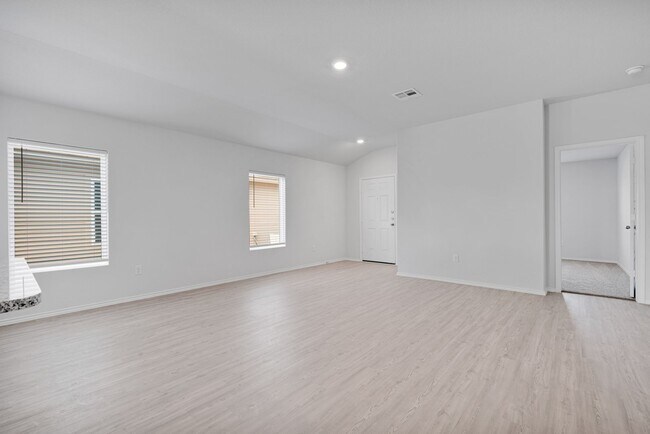 Foto del edificio - New Construction 3 bed 2 bath home on the ...