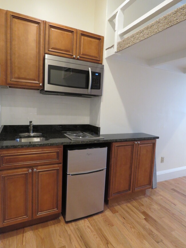 Building Photo - 507 Beacon St
