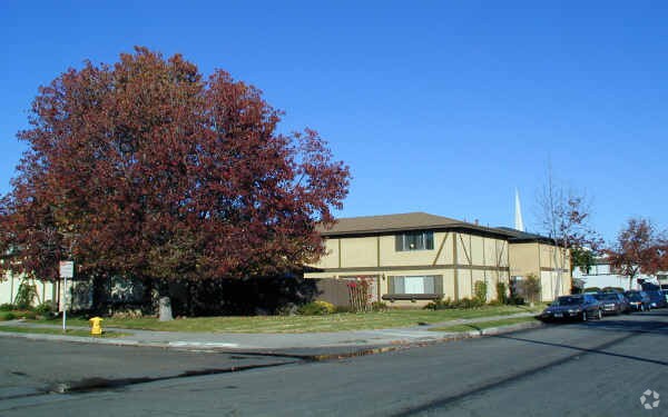 Foto del edificio - 530 J Ct