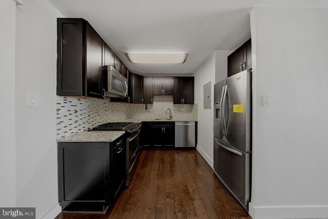 Foto del edificio - 1420 N St NW