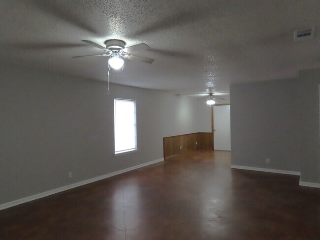 Foto del edificio - Cozy 2 Bedroom 1 Bath in Whitehouse