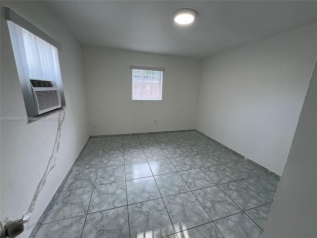 Building Photo - 2148 NW 18th Terrace