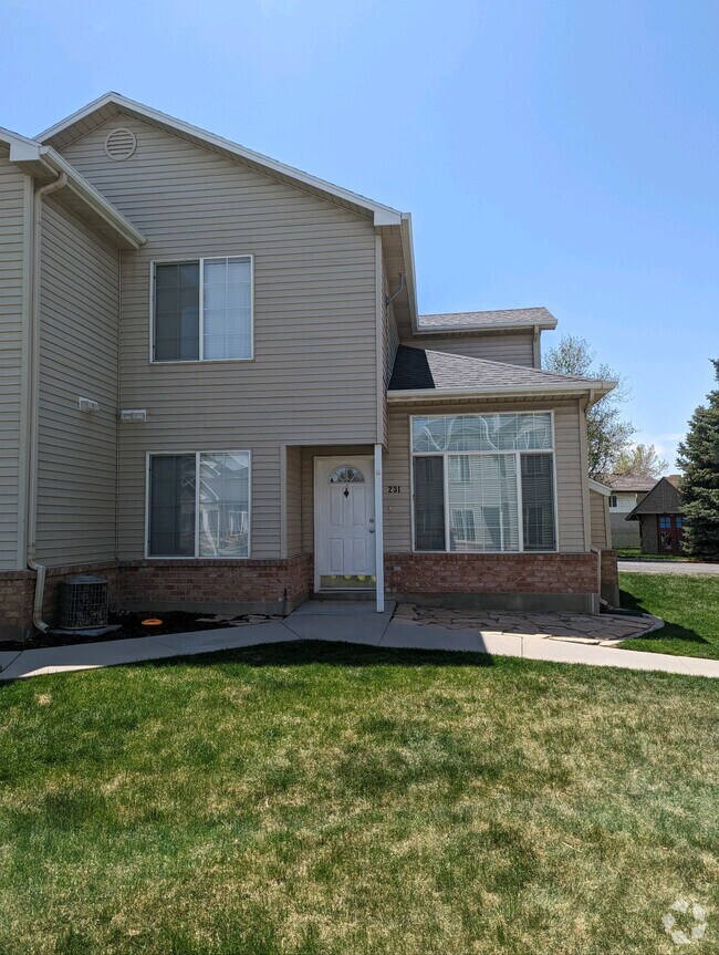 New Apartments For Rent in Genola UT with Hardwood Floors 1 Rentals