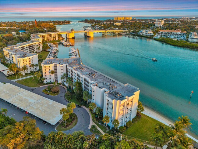 Foto del edificio - 1542 Jupiter Cove Dr