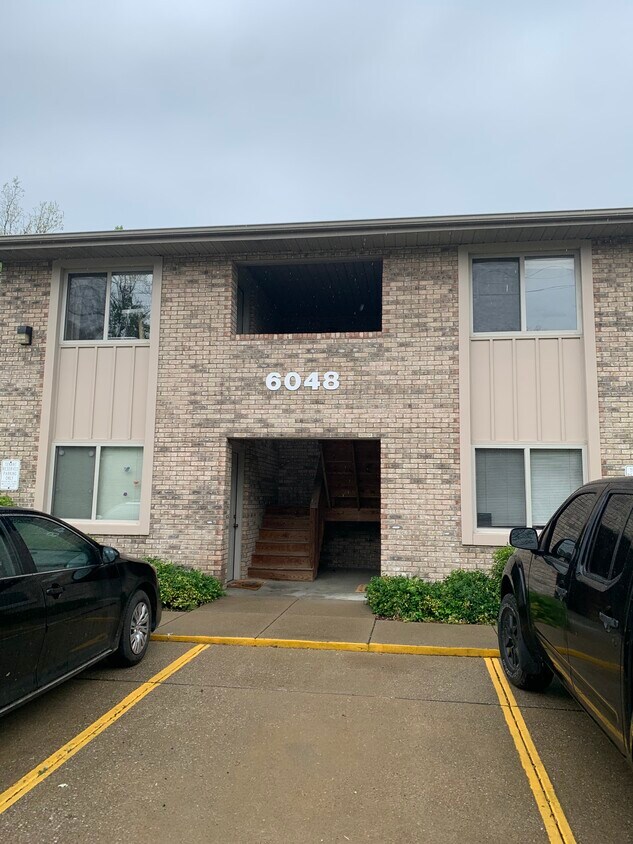 Top Right Unit - 6048 E Pea Ridge Rd