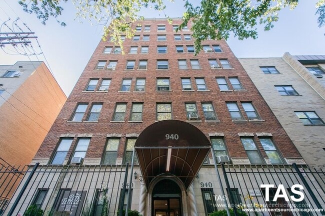Foto del edificio - 940 W Winona St