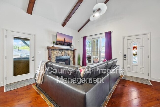 Foto del edificio - 3273 Dogwood St