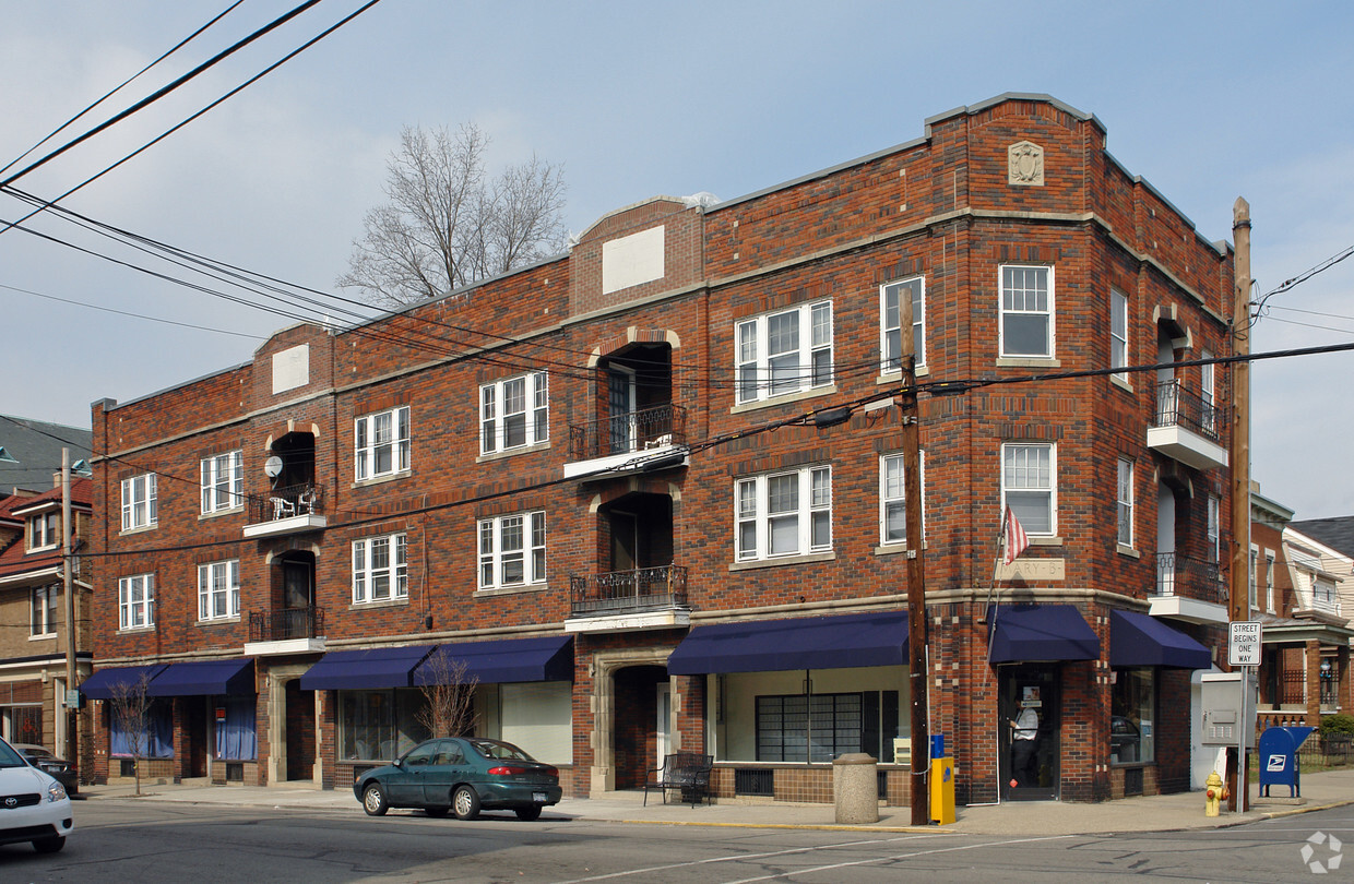 Foto principal - Taylor Avenue Apartments