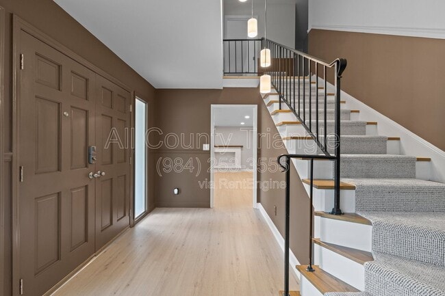 Foto del edificio - 5105 Pine Dr