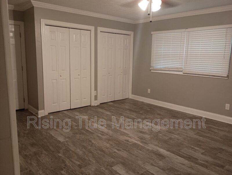 Foto del edificio - 3580 Honeysuckle Rd