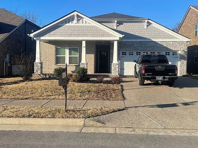 Front - 4973 Riverbank Dr (Hermitage, TN)