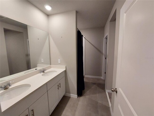 Building Photo - 3256 Fresno Pl