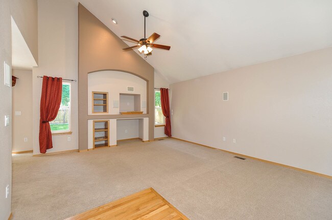 Building Photo - 3764 Foothills Dr