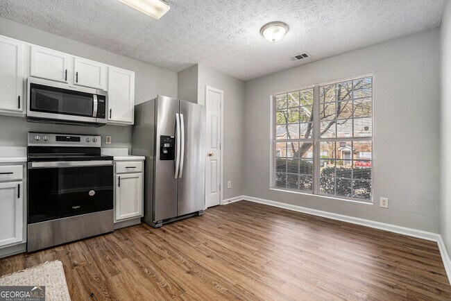 Foto del edificio - 3788 Waldrop Ln