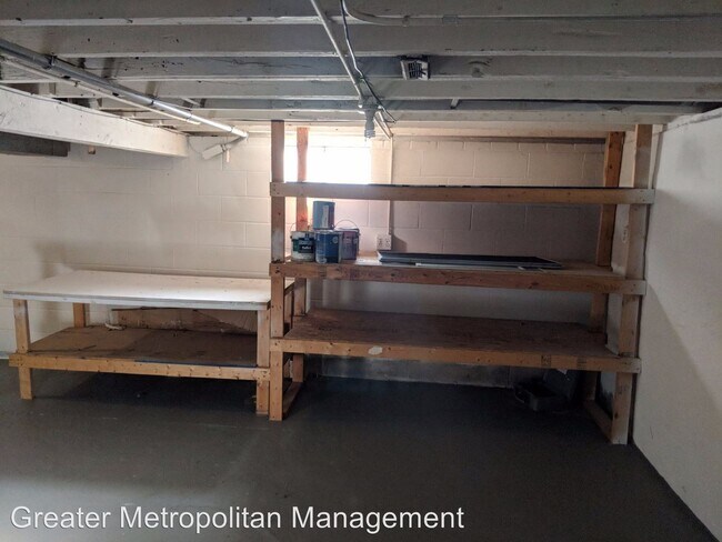 Building Photo - 3 br, 1 bath House - 3205 Searsdale Avenue