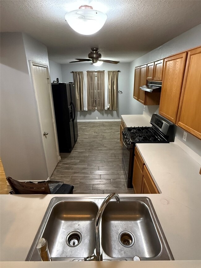 Building Photo - 4814 Russet Trail Ct