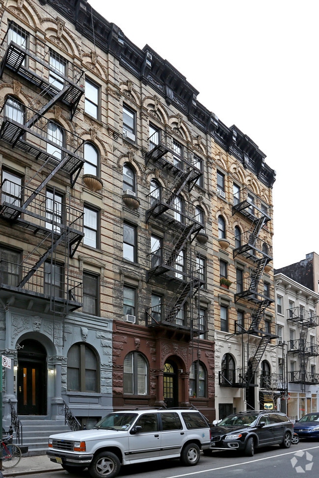 Building Photo - 241 W 15th St