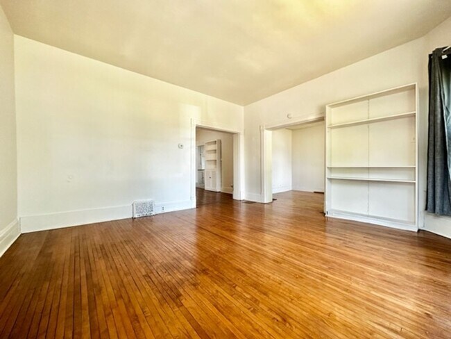 Foto del edificio - 122 S Van Buren St