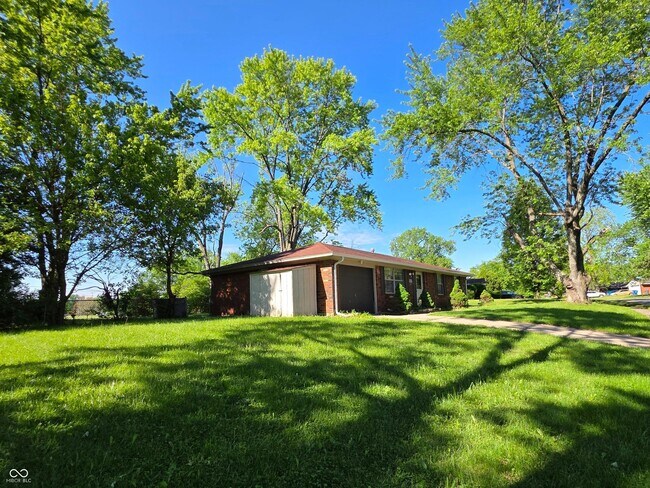 Building Photo - 10359 Chris Dr