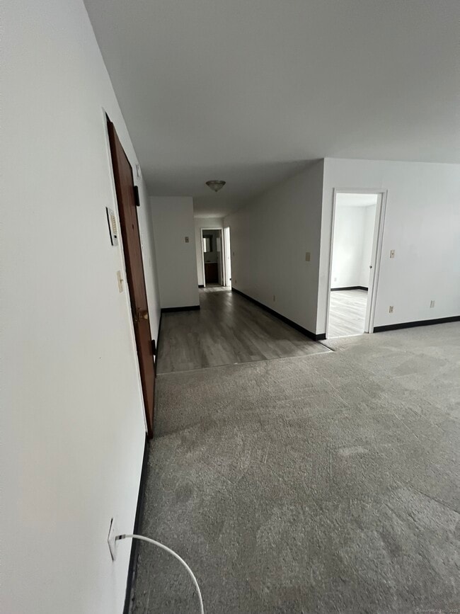 Building Photo - 360 Palisade Ave