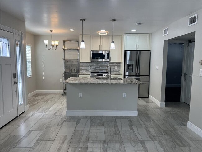 Building Photo - 1742 8th St