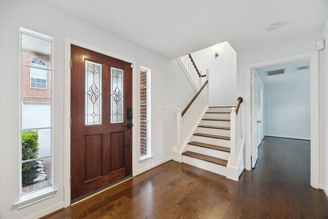 Foto del edificio - 4219 Gibson St