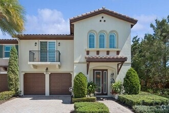 Building Photo - 225 Diamante Way