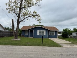 Building Photo - 2403 Ave D