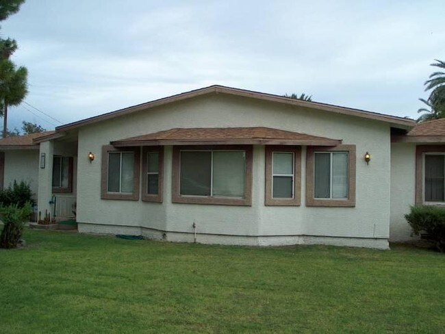 Foto del edificio - 350 E Carter Rd