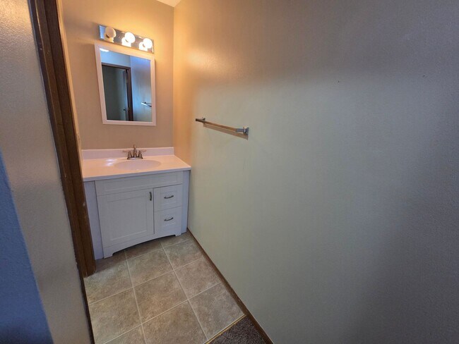 Foto del edificio - 2240 Sylvan Way