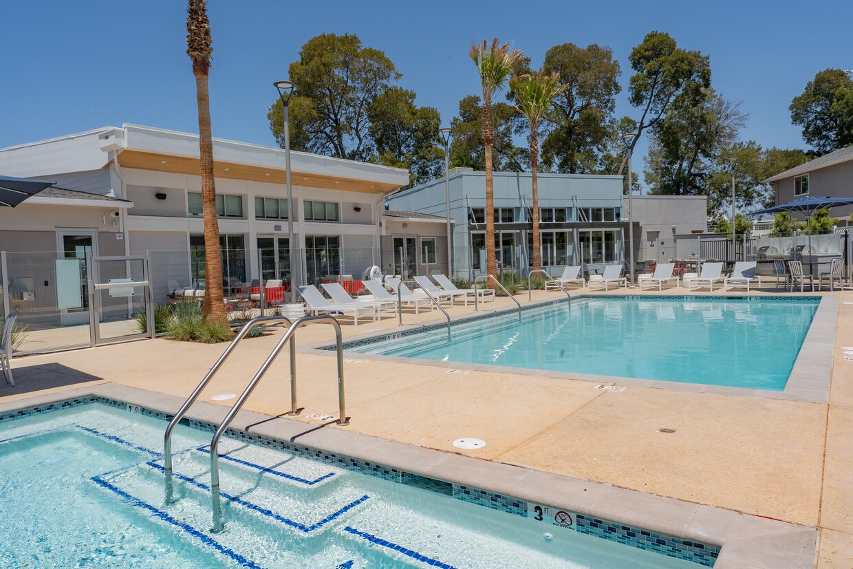 Admirals Cove Townhomes for Rent Alameda, CA