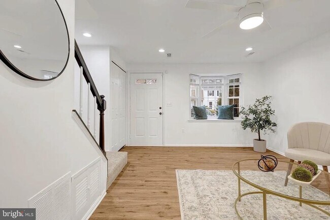 Foto del edificio - 37 Alden Ct