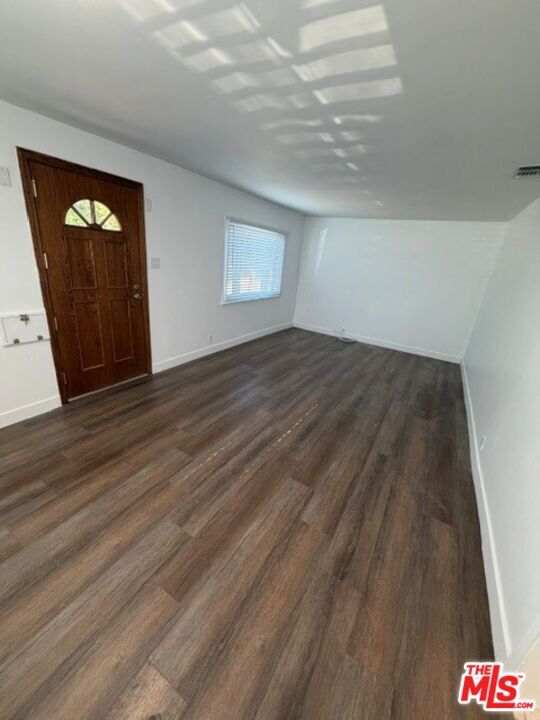 Foto del edificio - 322 Magnolia Ave