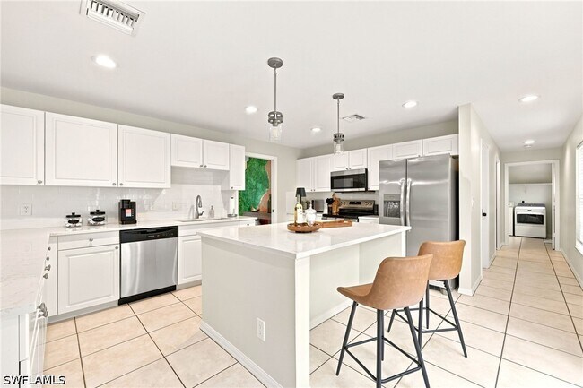 Foto del edificio - 10650 Ragsdale St