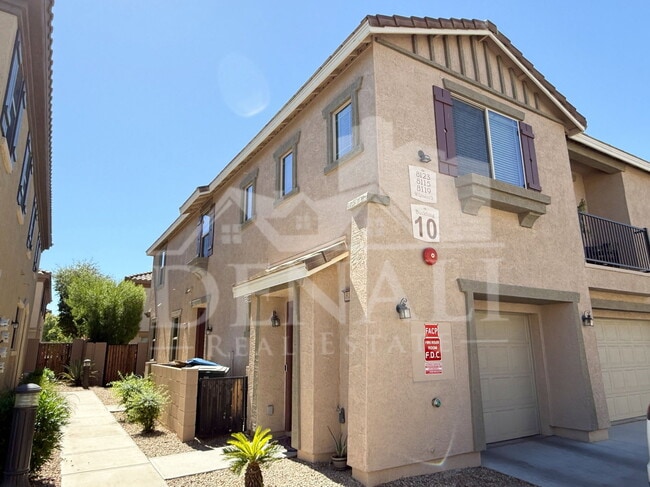Building Photo - 8115 W Lynwood St