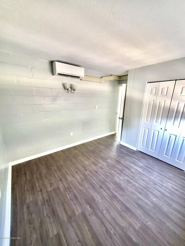 Building Photo - 1404 S Deleon Ave