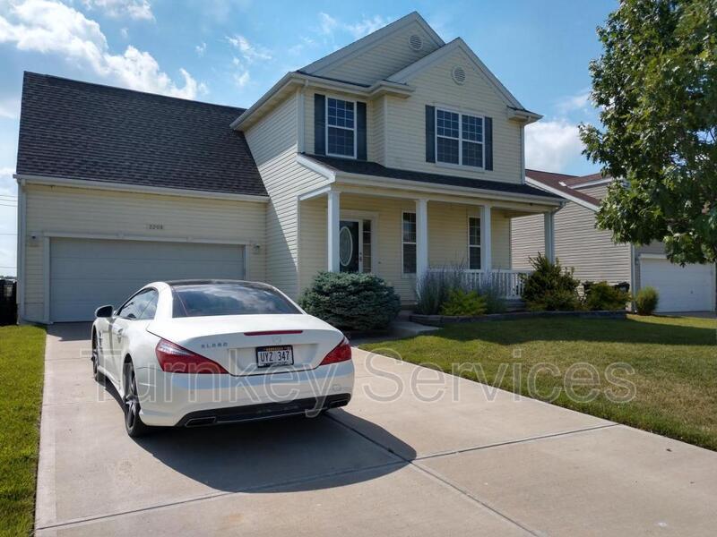 2208 Walnut Creek Dr, Papillion, NE 68046 House Rental in Papillion