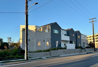 Building Photo - 2800 Grant Ave