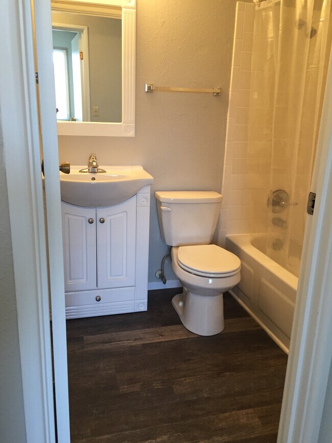 Bonneywoode Arms Apartments 724 SW 4th St Brainerd, MN