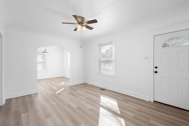 Building Photo - Charming 2 bedroom home in Wilkins Townshi...