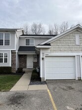 Building Photo - 7992 Green Meadow Ct