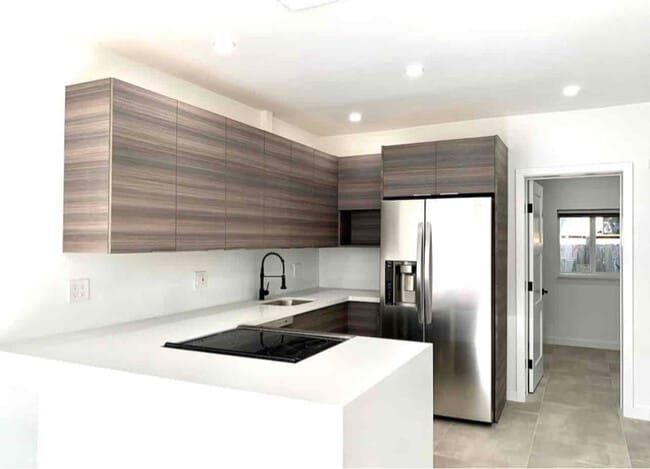 Foto del edificio - 127 NW 52nd St